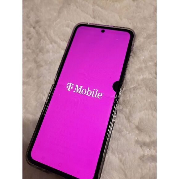 Samsung Z3 Flip phone TMobile - Picture 6 of 7